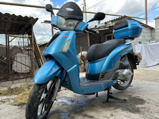 Kymco PeopleS foto 1