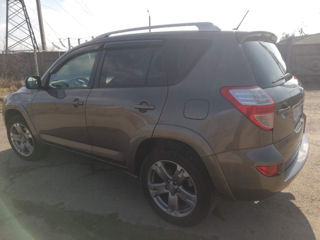 Toyota Rav 4 foto 4