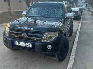 Mitsubishi Pajero foto 4