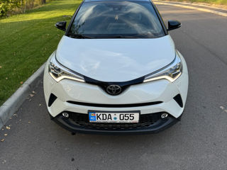 Toyota C-HR foto 3