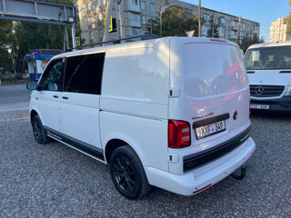 Volkswagen Transporter T-6 foto 4