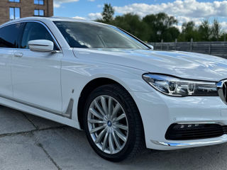 BMW 7 Series foto 1