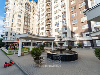 Apartament cu 2 camere, 75 m², Botanica, Chișinău foto 1