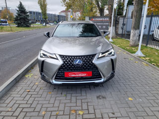 Lexus UX foto 2