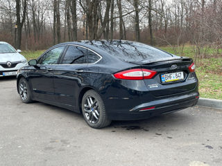 Ford Fusion foto 3