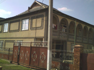 Casa în vînzare foto 3