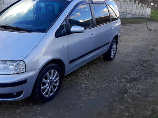 Volkswagen Sharan foto 5