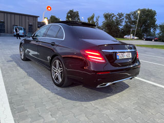 Mercedes E-Class foto 2