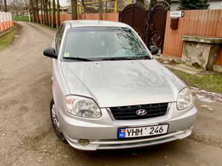 Hyundai Accent foto 5