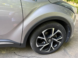 Toyota C-HR foto 19