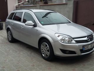 Opel Astra foto 2