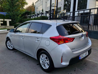 Toyota Auris foto 2