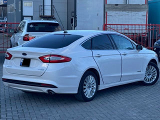 Ford Fusion foto 3