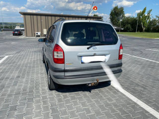 Opel Zafira foto 7