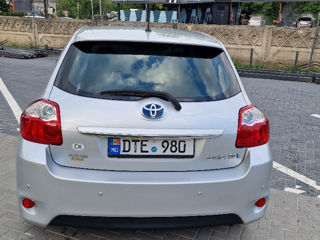 Toyota Auris фото 6