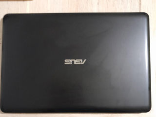 Vand laptop Asus