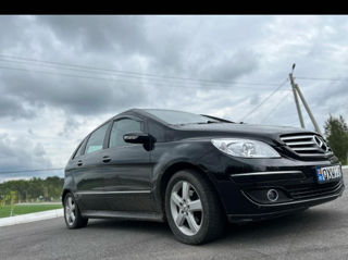 Mercedes B-Class