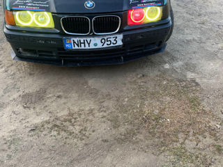 BMW 3 Series foto 2