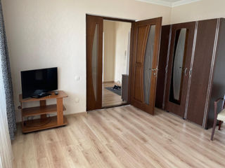 Apartament cu 2 camere, 56 m², Telecentru, Chișinău foto 2