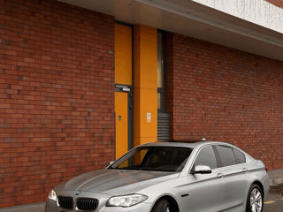 BMW 5 Series foto 2