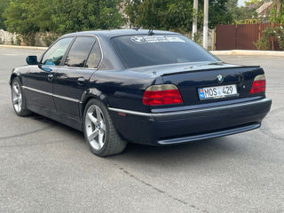 BMW 7 Series foto 7