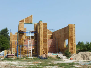 Construim din panouri de lemn / строим из деревянных панелей foto 8