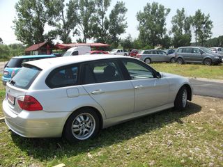 BMW 3 Series foto 2