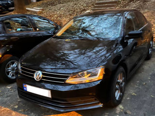 Volkswagen Jetta foto 2