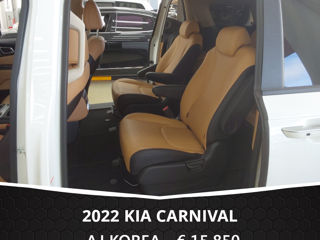 KIA Carnival foto 8