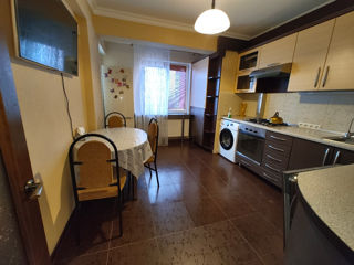 Apartament cu 2 camere, 100 m², Telecentru, Chișinău