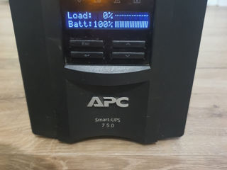 APC Smart-UPS SMT750I 750VA 500W Sinus pur foto 2