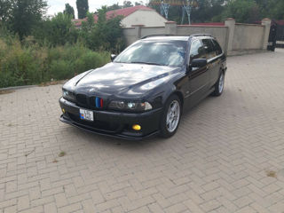 BMW 5 Series foto 2