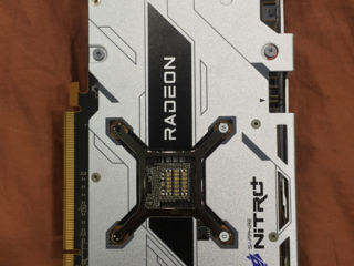 AMD RX 6600 XT foto 2