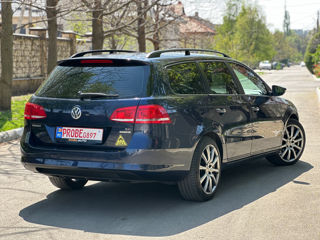 Volkswagen Passat foto 6