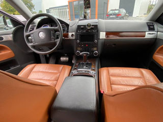 Volkswagen Touareg foto 7