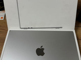 Macbook Air 2024 новый с русской раскладкой