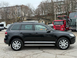 Volkswagen Touareg foto 6