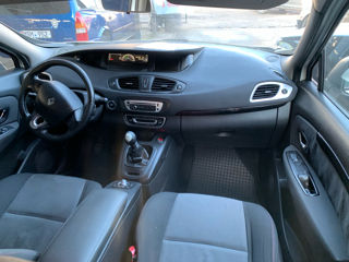 Renault Scenic foto 9