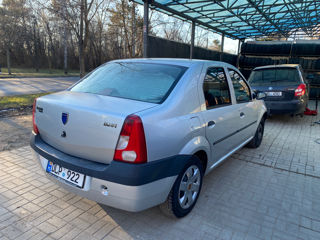 Dacia Logan foto 2