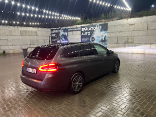 Peugeot 308 foto 4