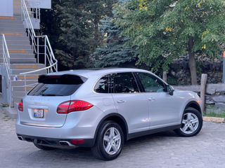 Porsche Cayenne foto 4