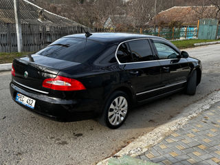 Skoda Superb foto 3