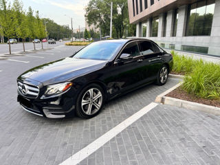 Mercedes E-Class foto 2