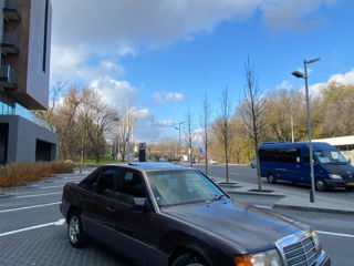 Mercedes Series (W124) foto 7