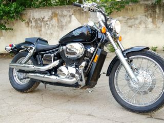 Honda Shadow Spirit VT750C foto 1