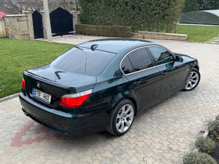 BMW 5 Series foto 4