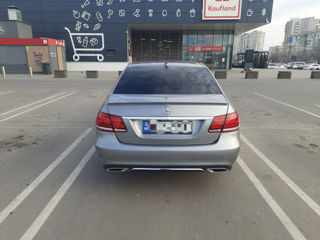 Mercedes E-Class foto 3