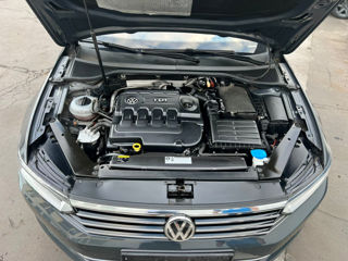 Volkswagen Passat foto 4