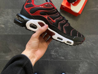 Nike Air Max Tn Plus Black Red foto 1