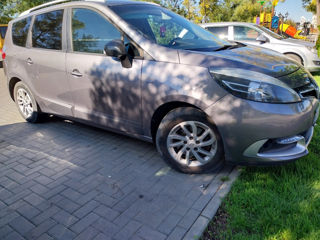 Renault Grand Scenic foto 3